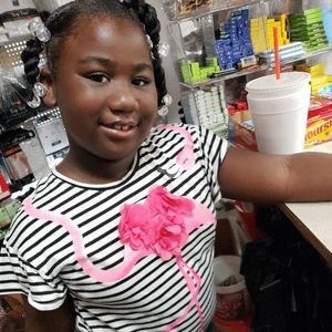 Meet your Posher, Troy